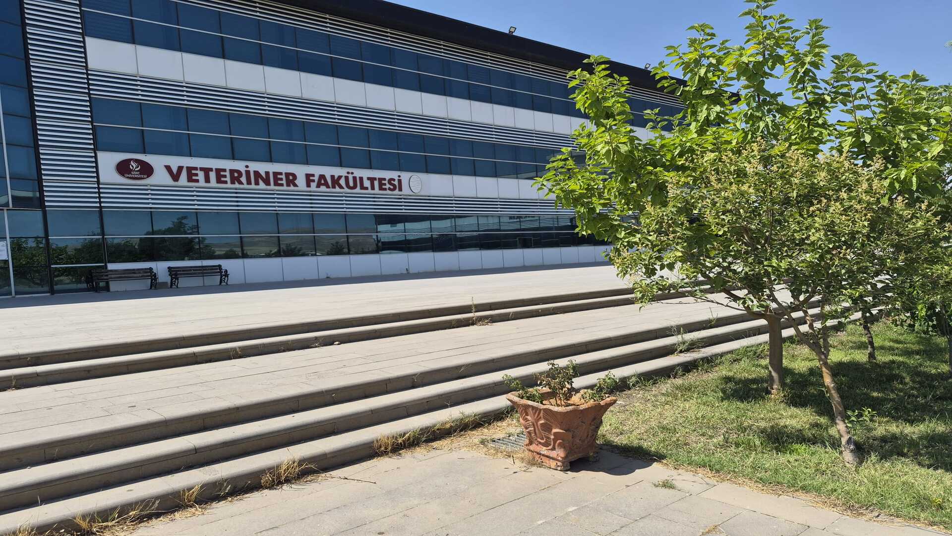 Siirt Üniversitesi Veteriner Fakültesi